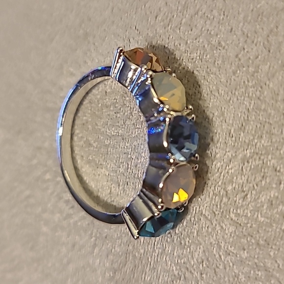 4 RING BUNDLE OF FASHION RINGS ALL SIZE 7 - Picture 16 of 16